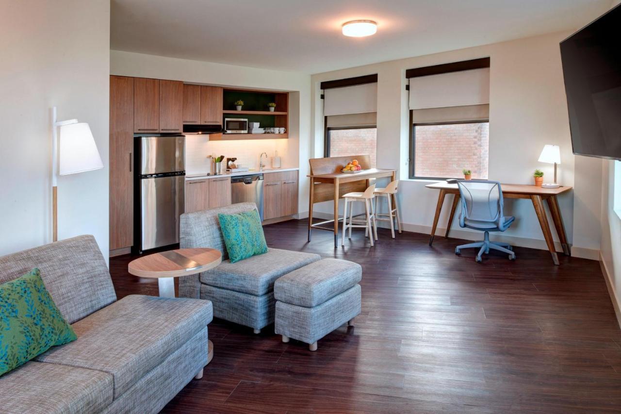 Element At The Metropolitan Hotel