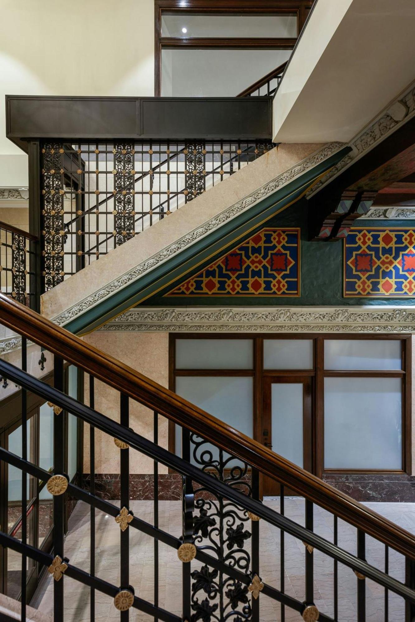Element At The Metropolitan Hotel